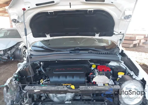 2020 Jeep Renegade Orange Edition Fwd from USA, damaged, VIN ZACNJABBXLPL73663